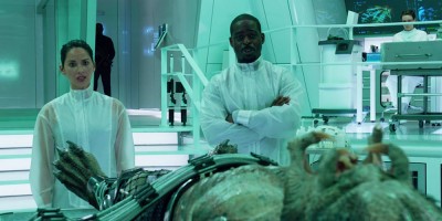 Sterling-K-Brown-and-Olivia-Munn-in-The-Predator