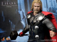 Movie-Masterpiece-Thor-010_1296218342