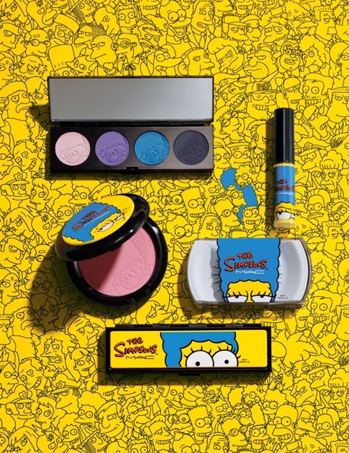 Marge voiced out her opinion about the eye shadow colors. (inserts her voice here): "They're all so great! And, this Beehive blue? It will definitely compliments my hair."
