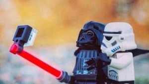 darth-vader-selfie-storm-trooper-force-awakens